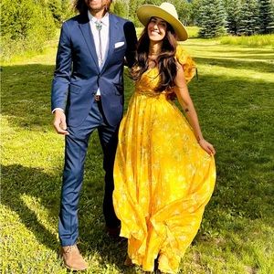 MAC DUGGAL YELLOW RUFFLE TIERED FLORAL CUT-OUT CHIFFON GOWN